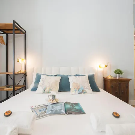 Casaviva - Patio Flat With Ac In Santa Margherita *